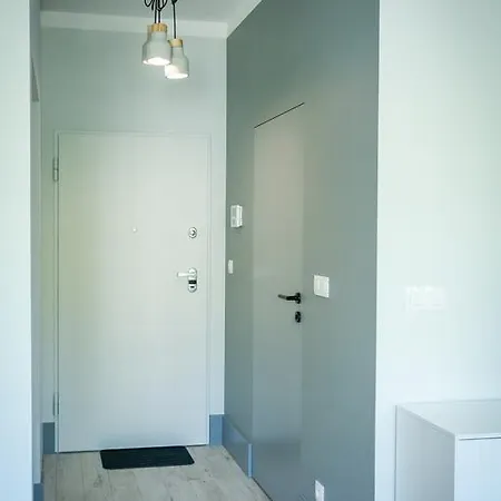 Apartment Roommate Niemcewicza 1